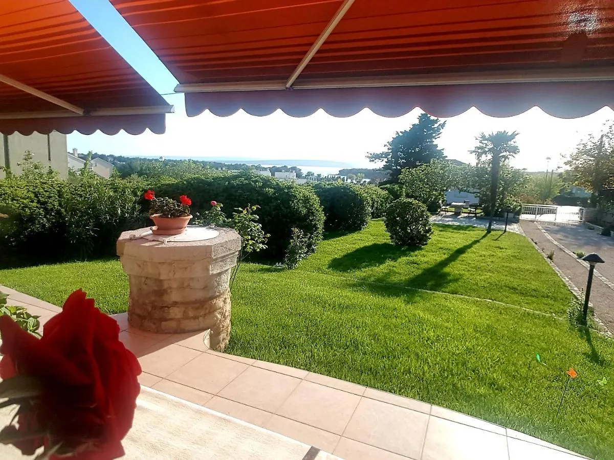 Casa Croatia Apartment Punat