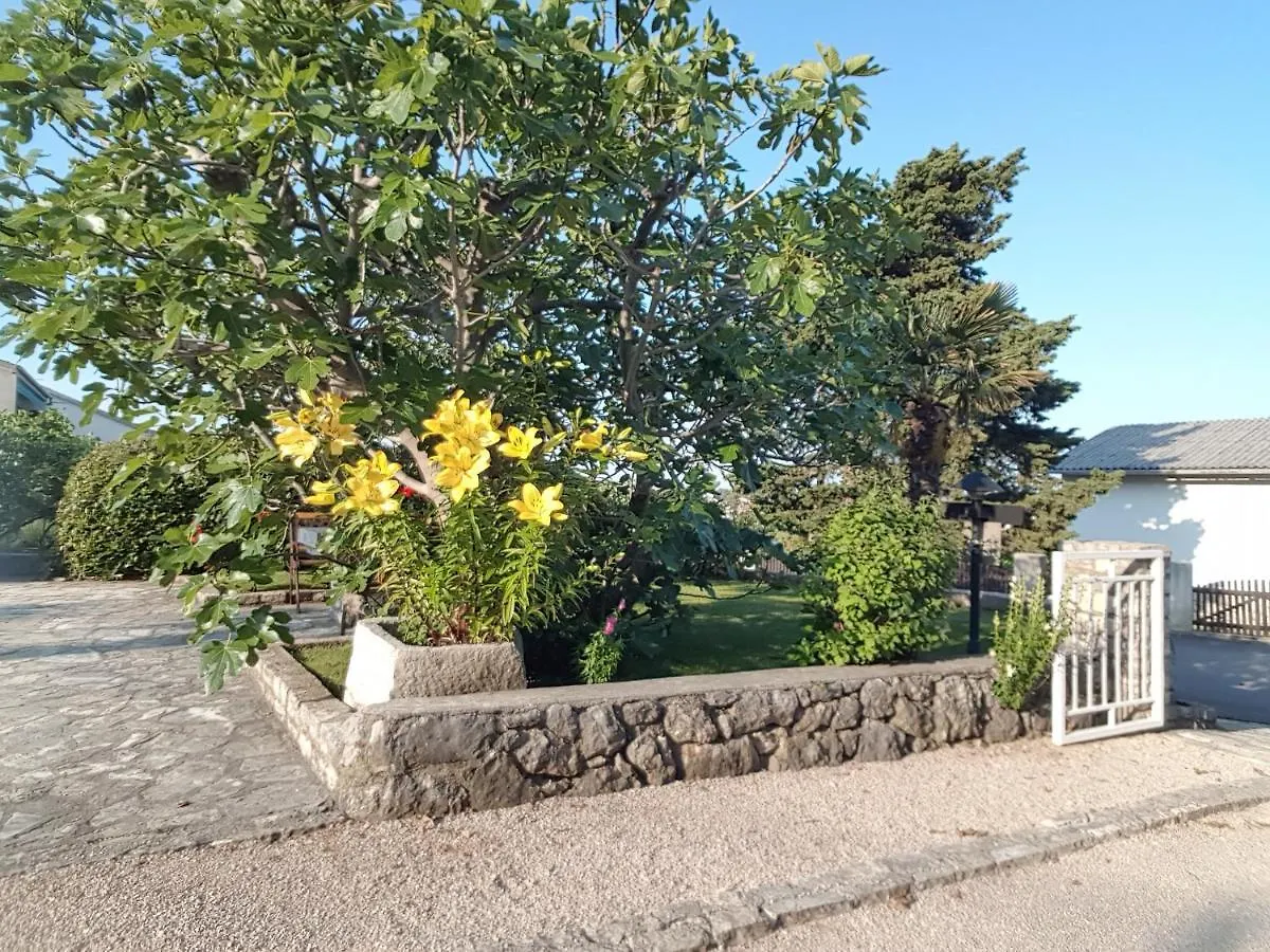 Casa Croatia Apartment Punat